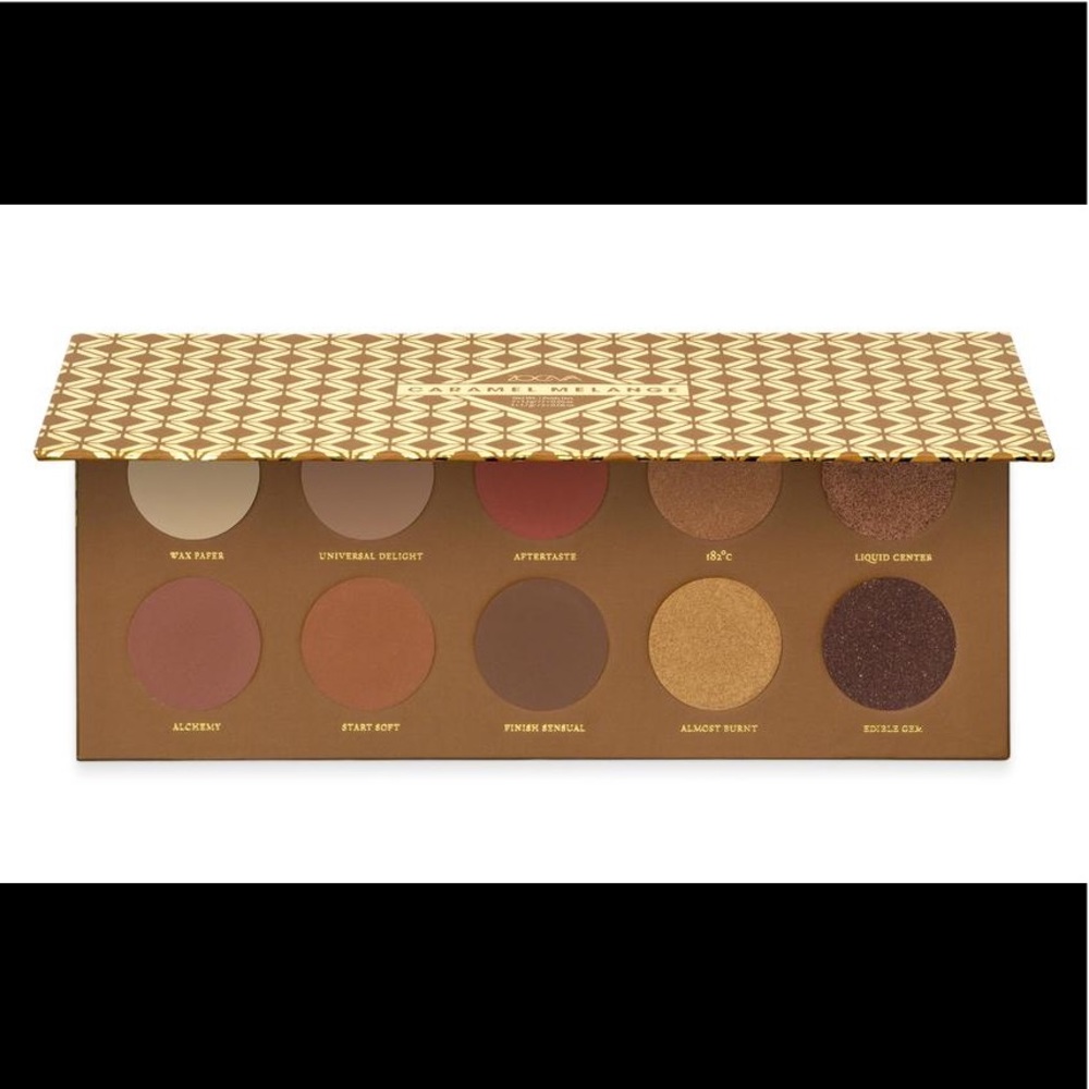 Caramel melange warm eyeshadow palette